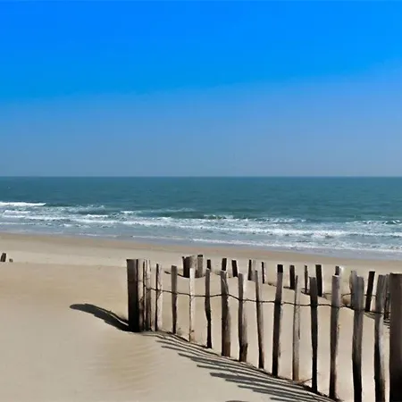 Prázdninový dům Maison Mitoyenne Duplex Avec Terrasse, Garage Et Parking, Proche Plage, Equipee Pour 4 A 6 Personnes - Fr-1-326-385 *