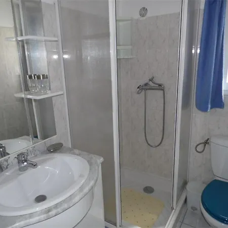 Maison Mitoyenne Duplex Avec Terrasse, Garage Et Parking, Proche Plage, Equipee Pour 4 A 6 Personnes - Fr-1-326-385 Prázdninový dům *